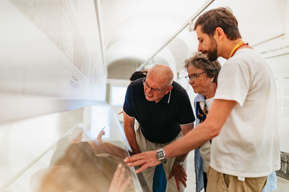 Turin: Egyptian Museum Skip-the-Line Guided Tour