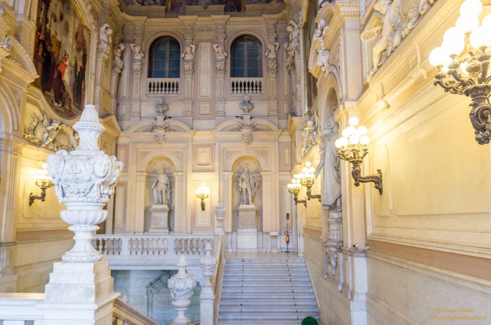 Turin: Private Royal Palace Guided Tour