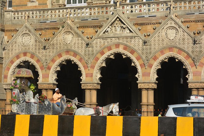 Two Days Mumbai Tour Package : City + Slum + Elephanta + Market