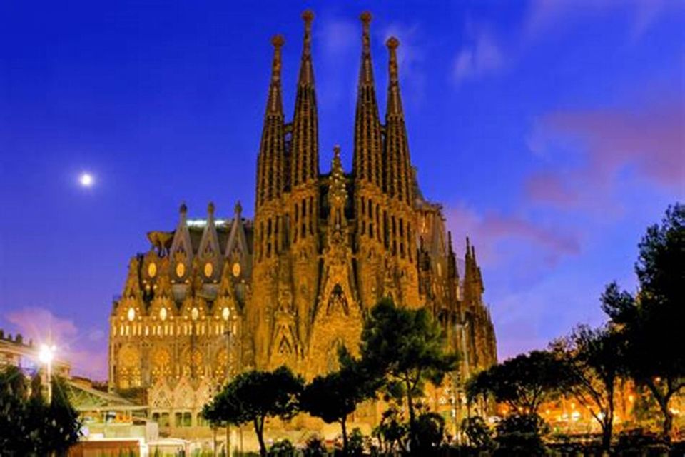 Two Hours Quick Barcelona Private Tour With Hotel Pick up