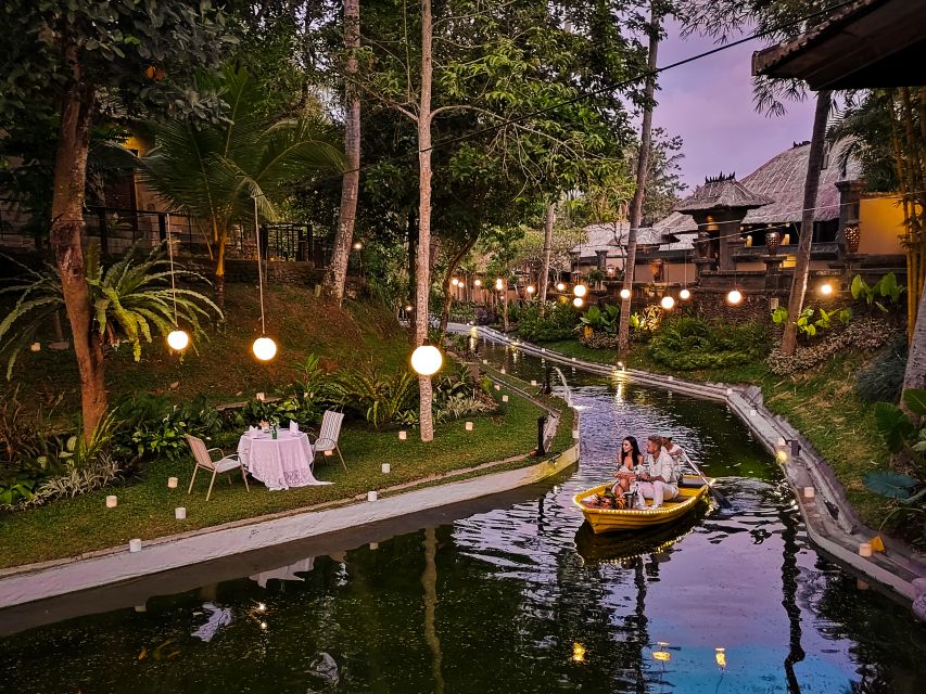 Ubud: Balinese Royal Dinner With Tropical Forest Views