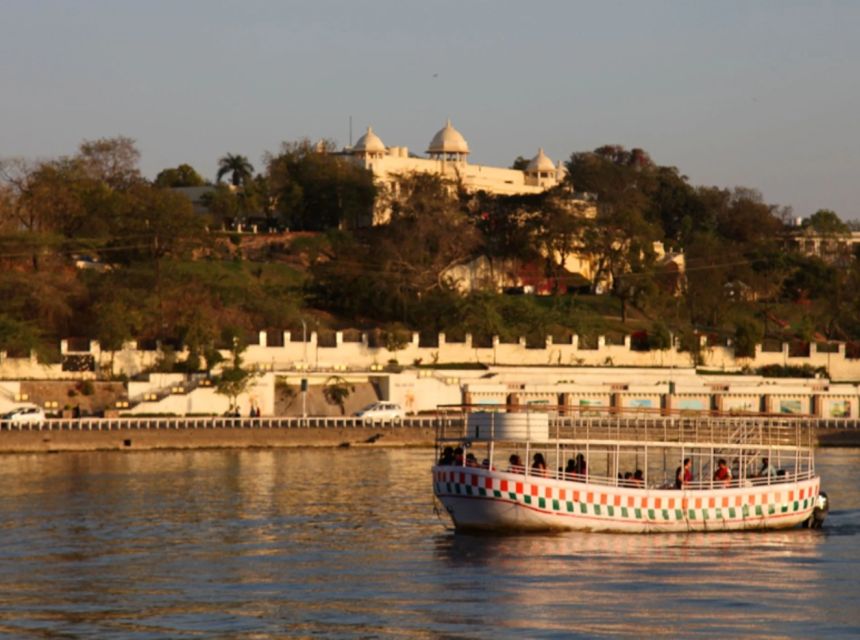 Udaipur: Private City Highlights Guided Tour