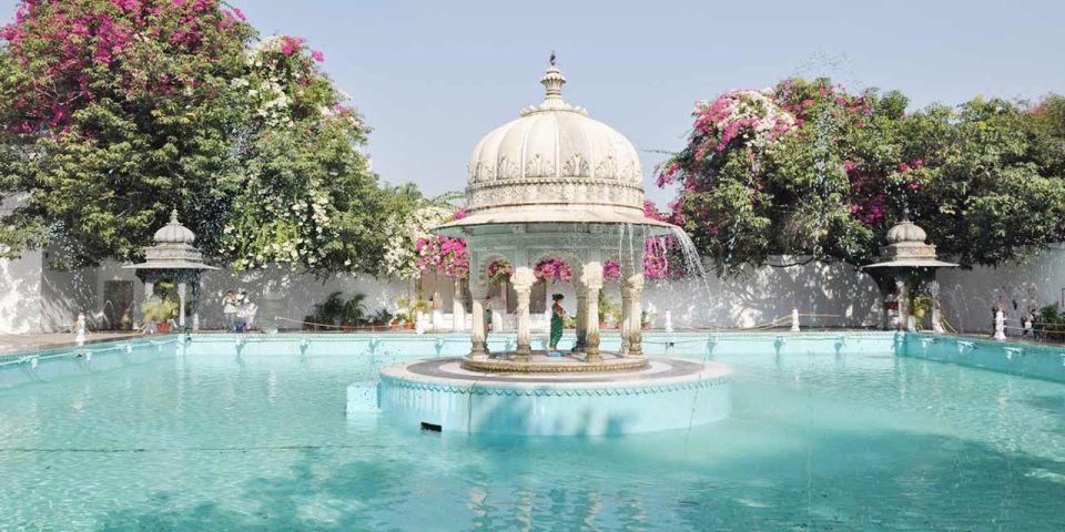 Udaipur: Private Guided Udaipur and City Palace Day Trip