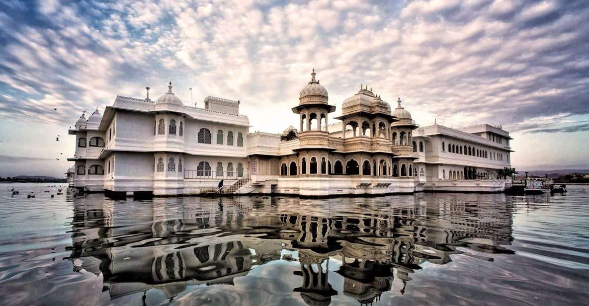 Udaipur: Private Guided Udaipur Sightseeing Tour