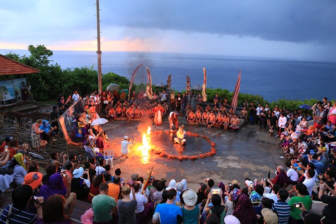 Uluwatu Sunset, Kecak Dance & Lobster Dinner – All Inclusive