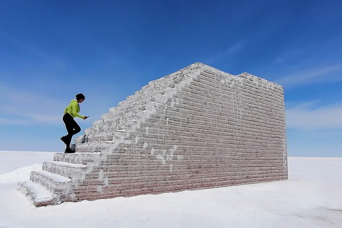 Uyuni Salt Flat 1 Day Tour +Sunset in the Salt Water Region With Mirror Effect - Tour Overview