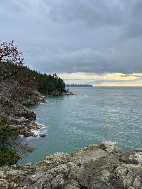 Vancouver: Lighthouse Park Hike - Explore Lighthouse Parks History