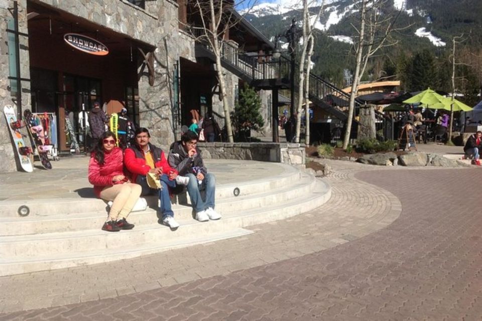 Vancouver Winter Fun at Peak to Peak Gandola in Whistler - Exploring Prospect Point Lookout