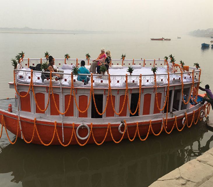 Varanasi: Maharaja Boat Ride and Dinner