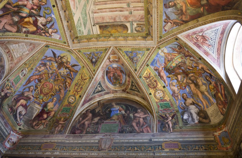 Vatican Museums, Sistine Chapel, & Raphael Room Private Tour