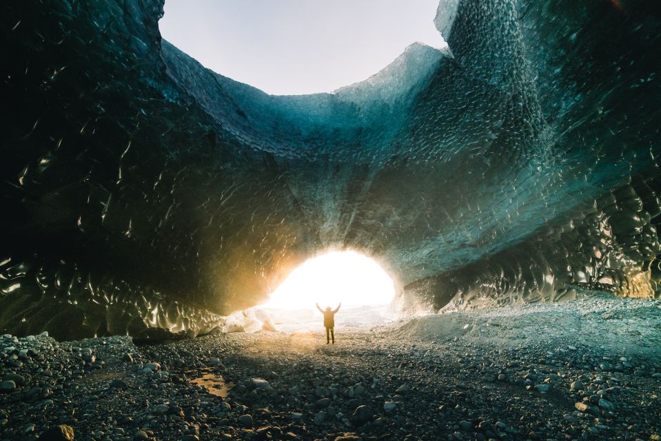 Vatnajökull Glacier: Ice Cave Discovery Group Tour