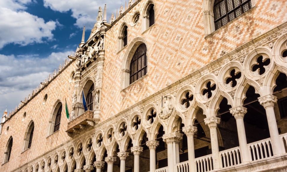 Venice: Doges Palace Small Group Tour With a Local Guide