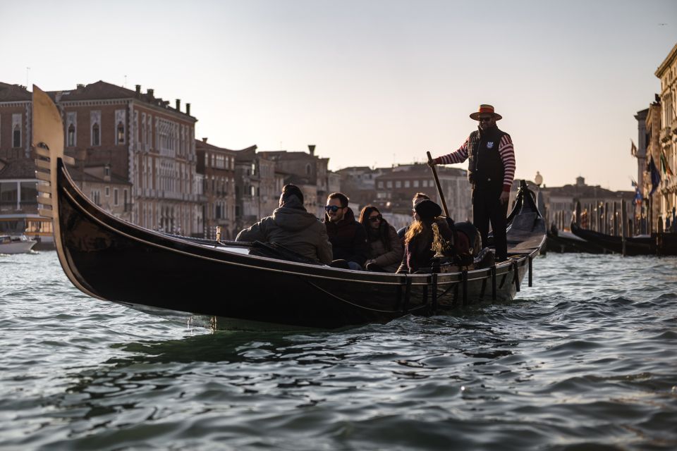 Venice: Gondola Ride & Guided Tour of St. Marks Basilica