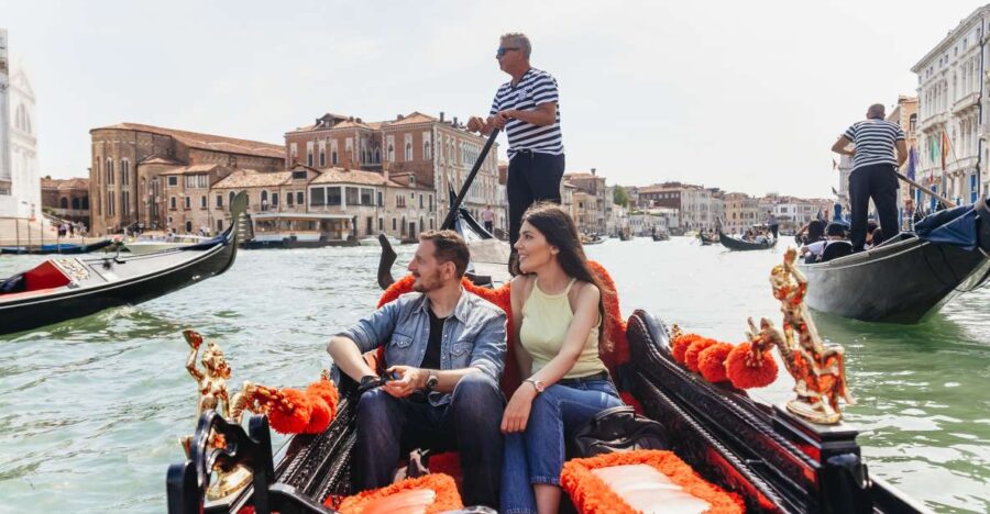 Venice: Grand Canal Gondola Ride With App Commentary - Starting Location Options