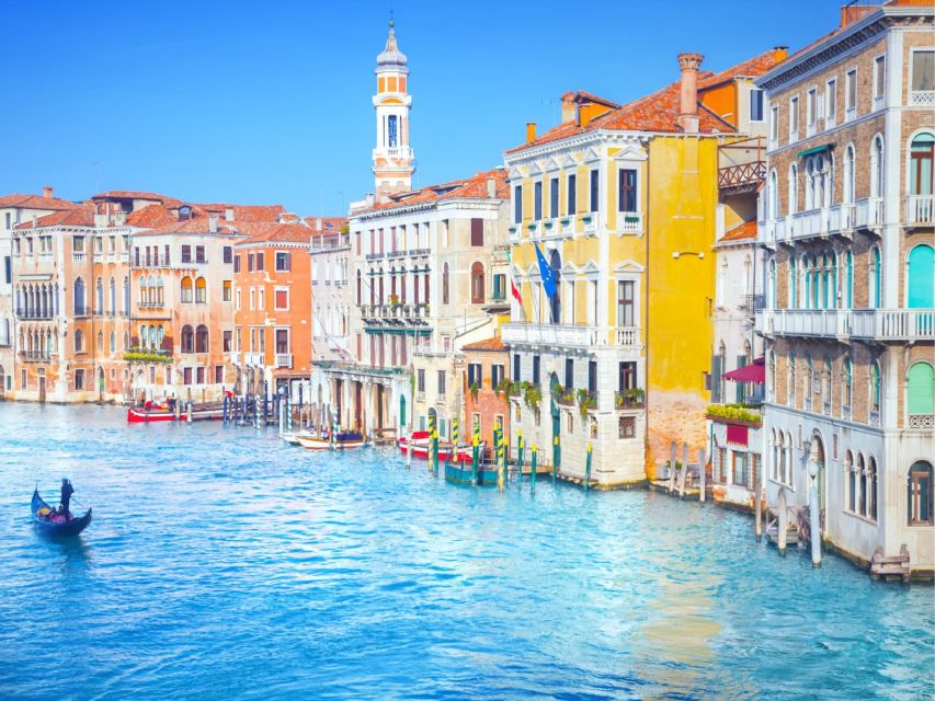 Venice: Highlights With Local Private Walking Tour & Gondola