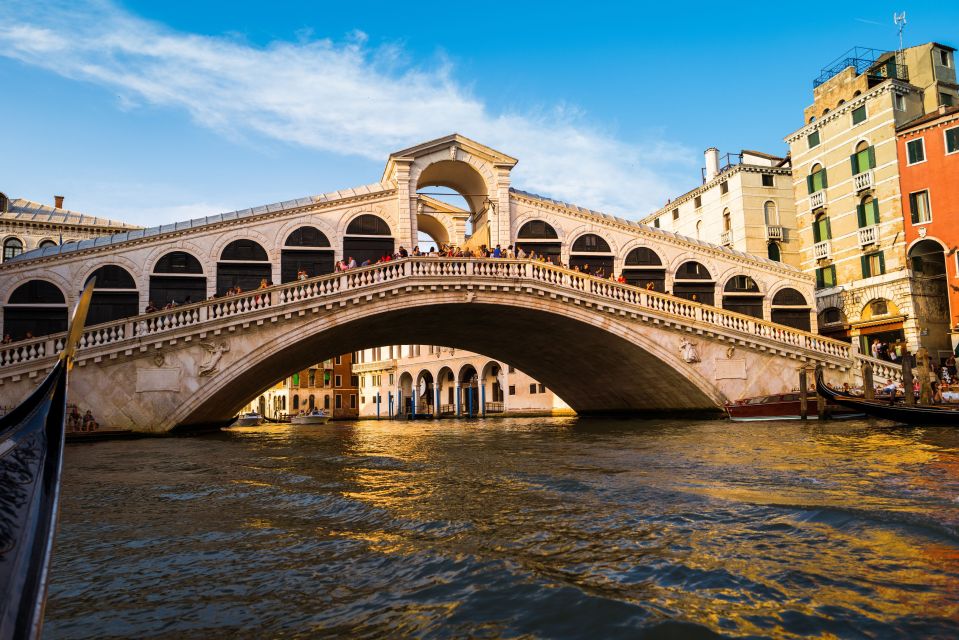 Venice: Insta-Perfect Walk With a Local