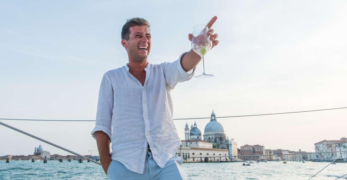 Venice: Lagoon Catamaran Cruise With Music and Drinks