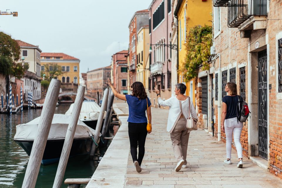 Venice: Off the Beaten Track Private City Tour - Discovering Dorsoduro Neighborhood