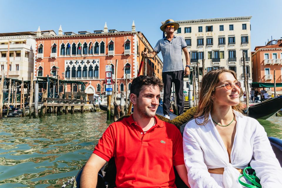 Venice: Private Gondola Ride Along Grand Canal