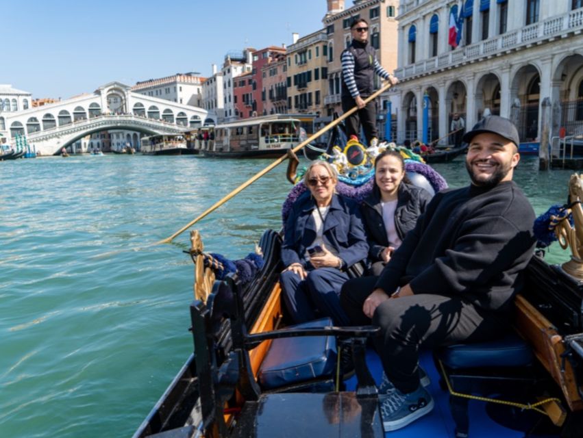 Venice: St Marks, Doges Palace, Murano & Burano Day Tour