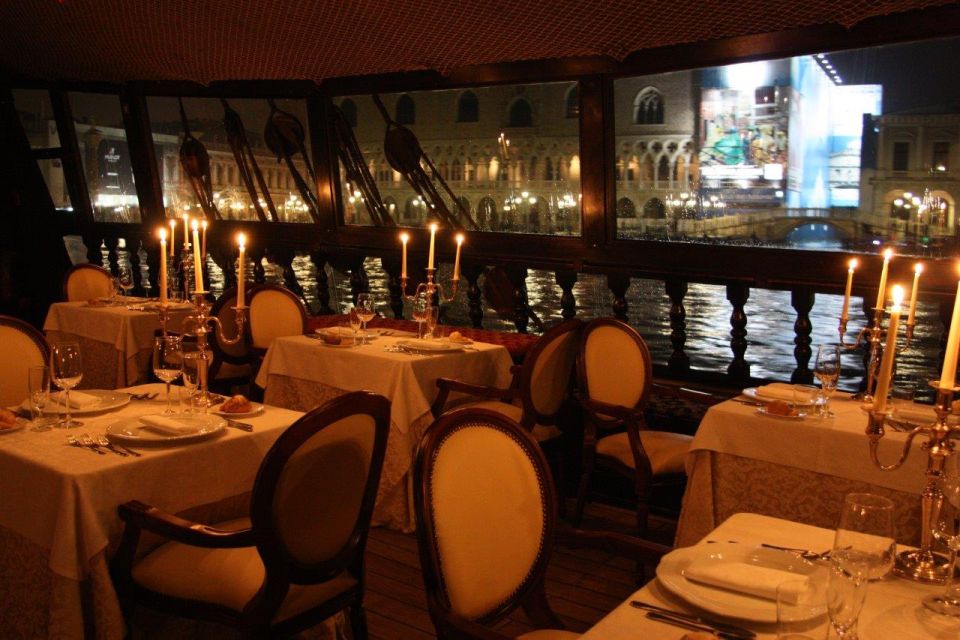 Venice: Venetian Lagoon Tour and Galleon Dinner