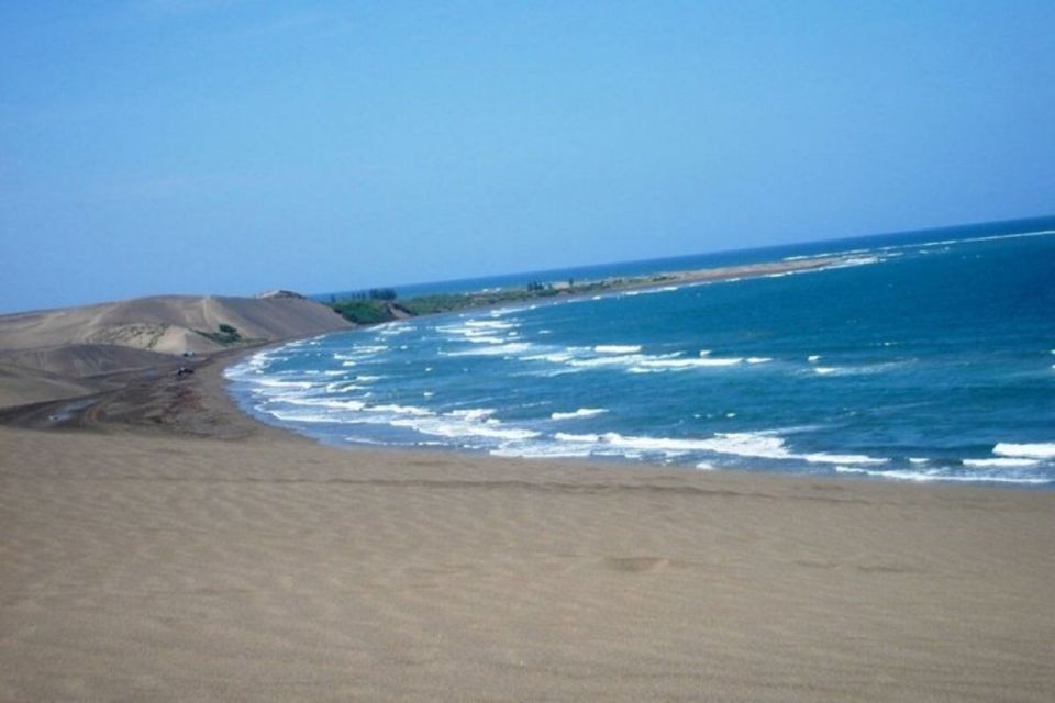 Veracruz: Sandboarding on the Dunes at Chachalacas Beach