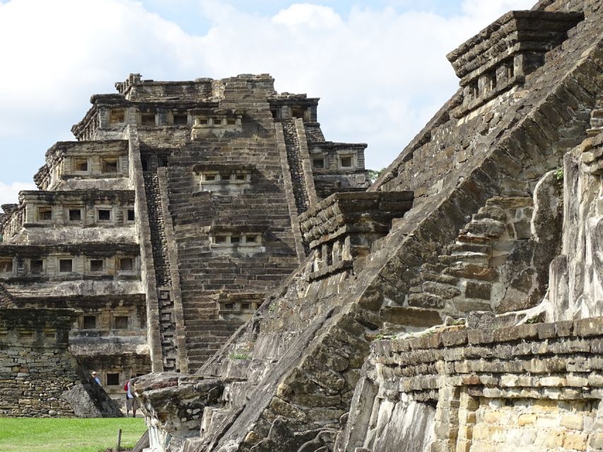 Veracruz: Skip-the-Line Ticket to the El Tajín Archeological Site - Exploring the Mesoamerican City