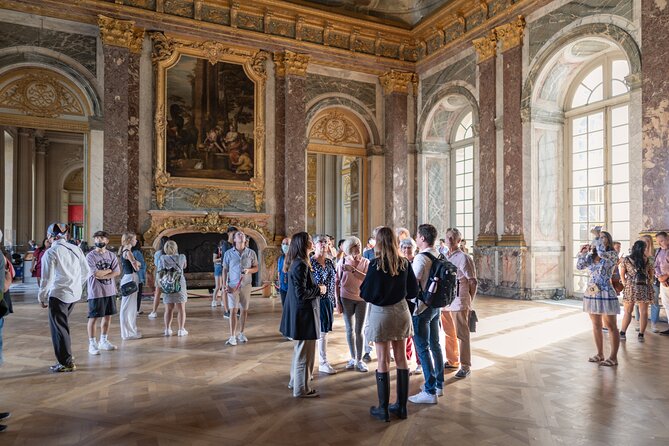 Versailles Full-Day Saver Tour: Palace, Gardens, and Estate of Marie Antoinette