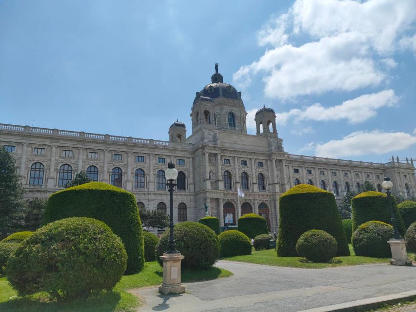 Vienna Historical Highlight City Tour + Hofburg