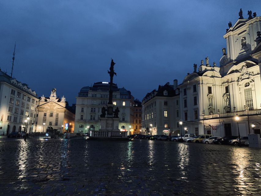 Vienna: Spooky Ghost Tour in English