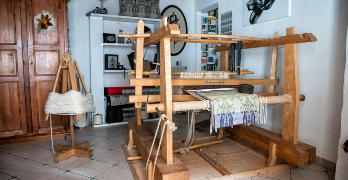 Villacidro: Local Experience at a Sardinian Weaving Workshop