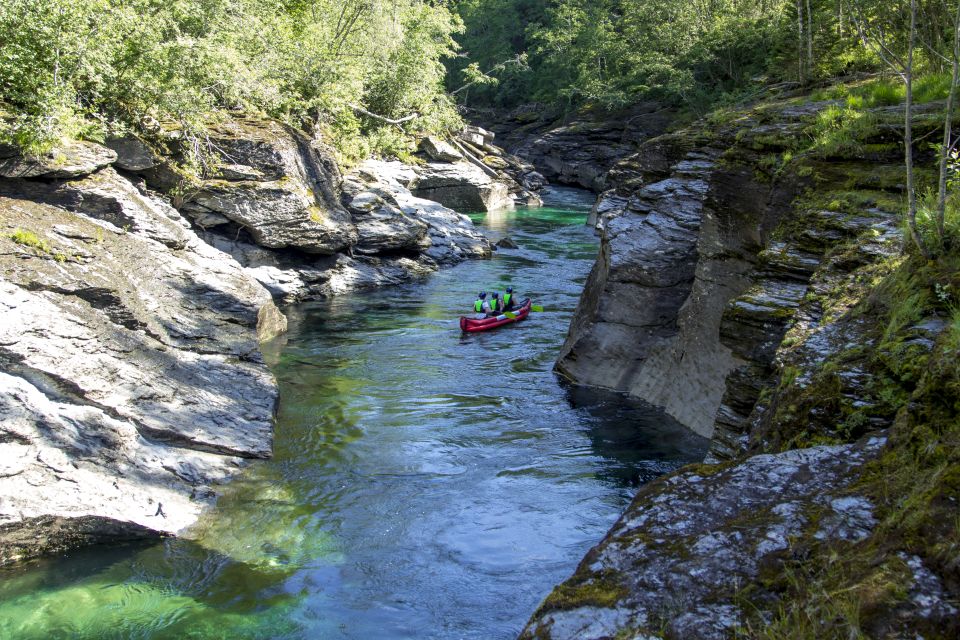 Voss: Raundal River Guided Canoe Tour