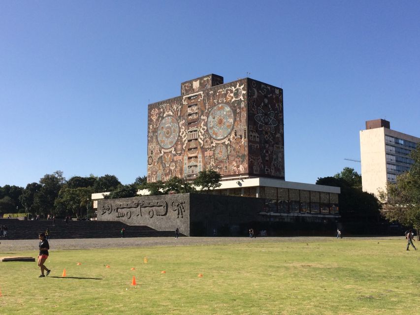 Walk Around UNAM Campus, a UNESCO World Heritage Site