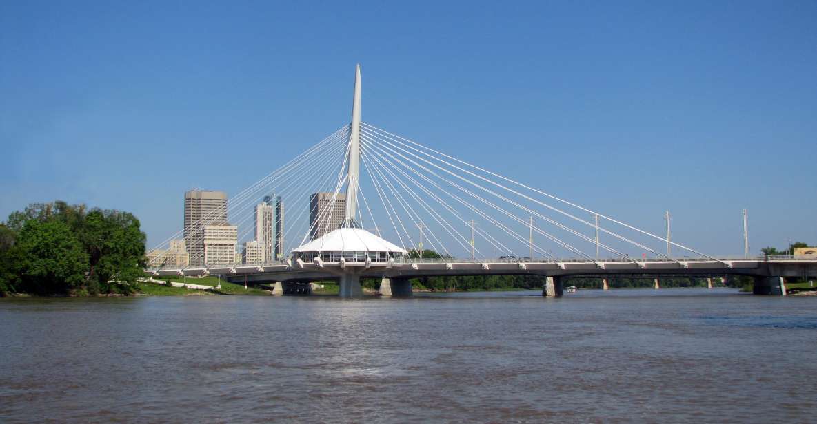 7 Best Walking Tours In Winnipeg