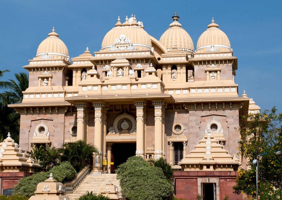 Walk of Divinity Bangalore (2 Hours Guided Walking Tour)