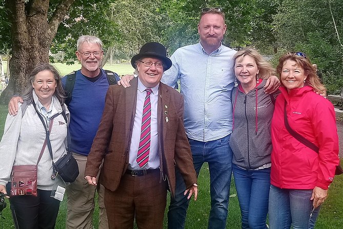 Walking Tour in Merrion Square Park With a Pint of Guinness Dublin Rogues Tour - Tour Highlights