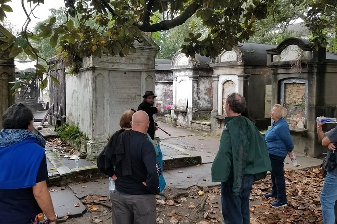 Walking Tour in New Orleans Garden District