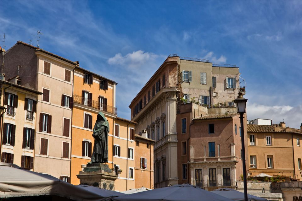 Walking Tour in Rome: Romes Squares and Fountains