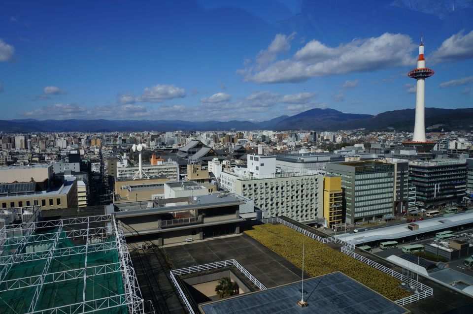 Welcome to Kyoto: Private Walking Tour With a Local