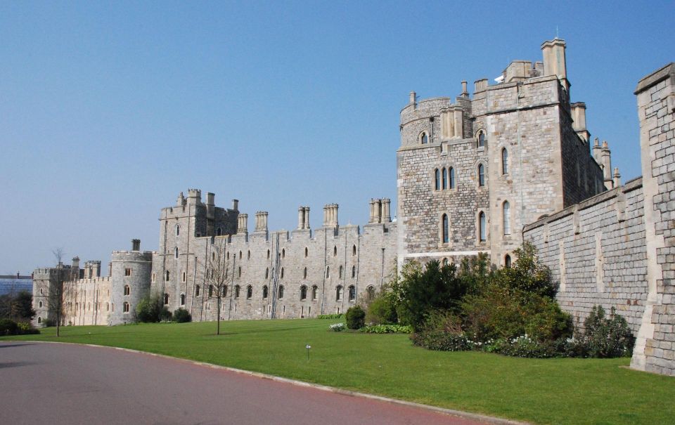 Windsor Oxford Cotswold Private Tour Including Admissions