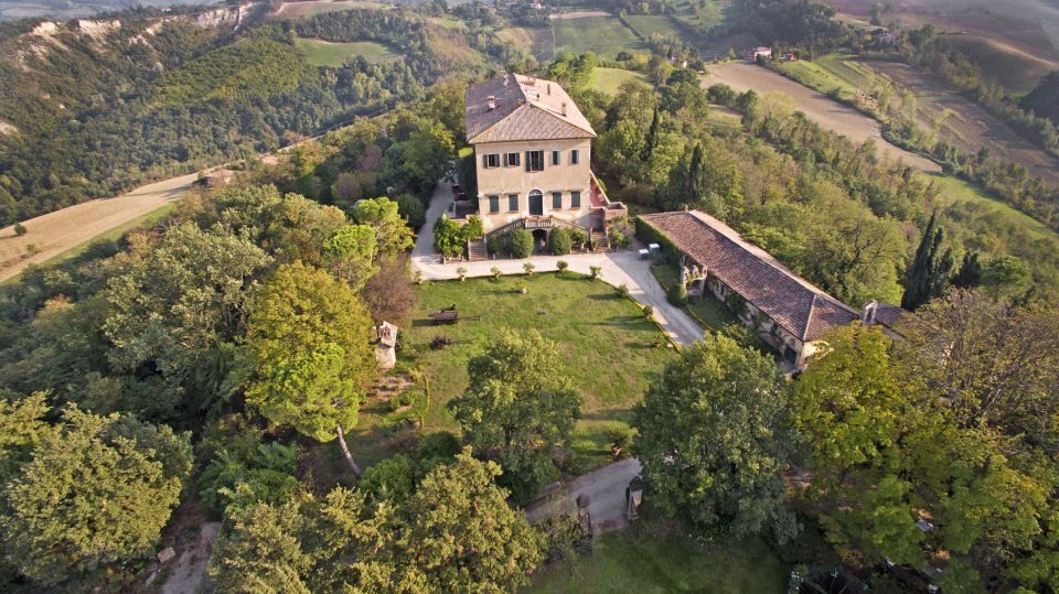 Wine Tasting at the Montevecchio Isolani Winery