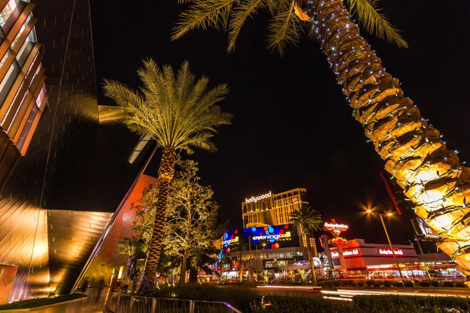 Winter Wonders of Vegas: A Festive Stroll - Overview of the Tour