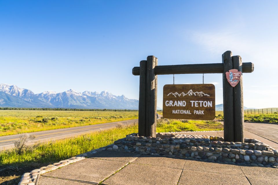 Wyoming: Grand Teton National Park Self-Guided Driving Tour