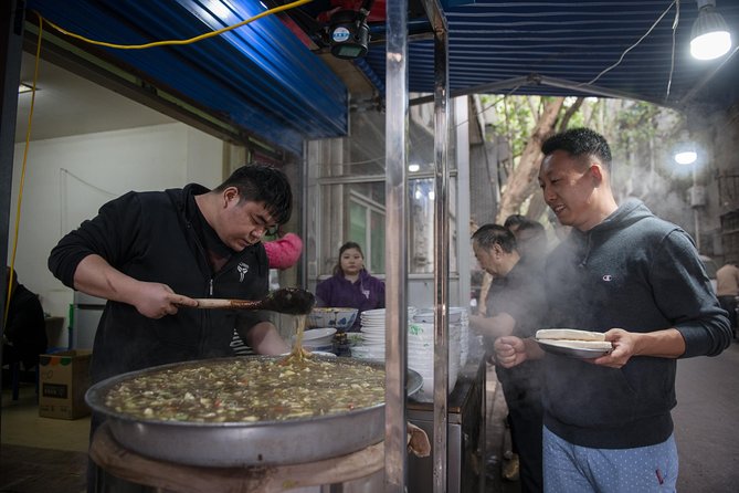 Xian Evening Food Tour by TukTuk