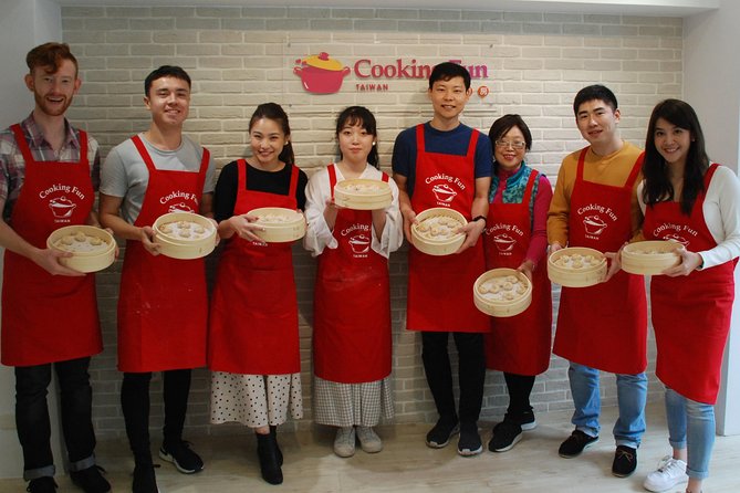 Xiao Long Bao, Chicken Vermicelli With Mushroom and Sesame Oil, Tofu Strips Salad, Bubble Milk Tea. Taiwan Traditional Delicacies Experience-A (Taipei Cooking Class) - Xiao Long Bao: Din Tai Fungs Masterpiece