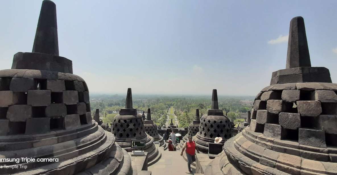 Yogyakarta: Borobudur and Prambanan Temples Day Tour