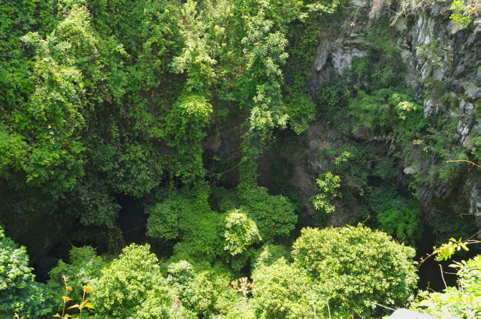 Yogyakarta: Jomblang Cave & Timang Beach