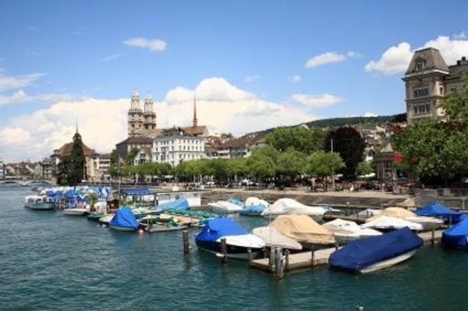 Zurich Highlights Tour With Cruise and Lindt Home of Chocolate