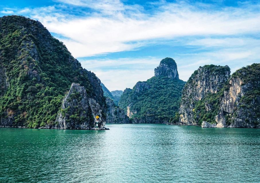 2 Day 1 Night Halong Bay 5 Star Cruise & Balcony - Key Points