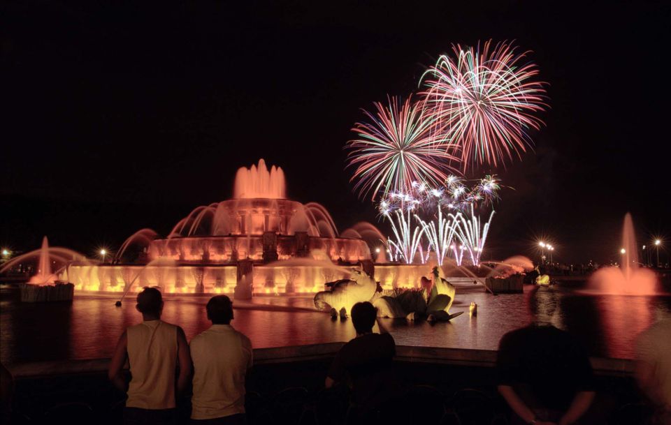 2 Hour Chicago Pier Fireworks & Evening Segway Tour